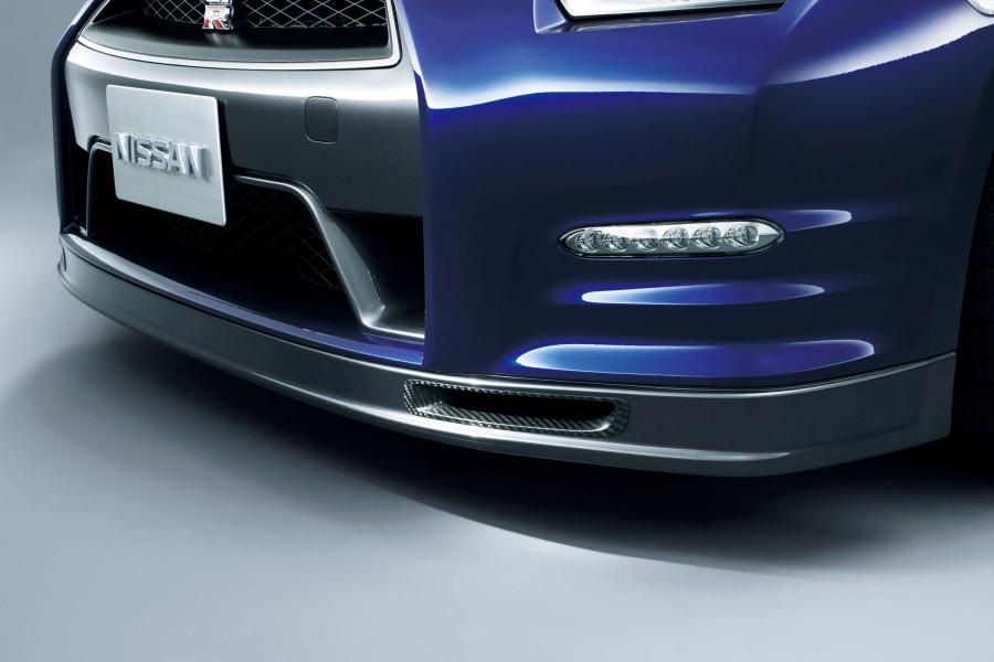  Nissan GT-R Pure Edition 2012 года  (фото 3 из 3)